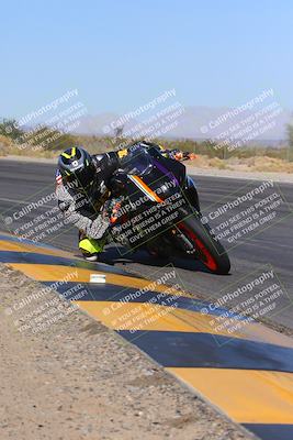 media/Dec-09-2023-SoCal Trackdays (Sat) [[76a8ac2686]]/Turn 3 Inside (1015am)/